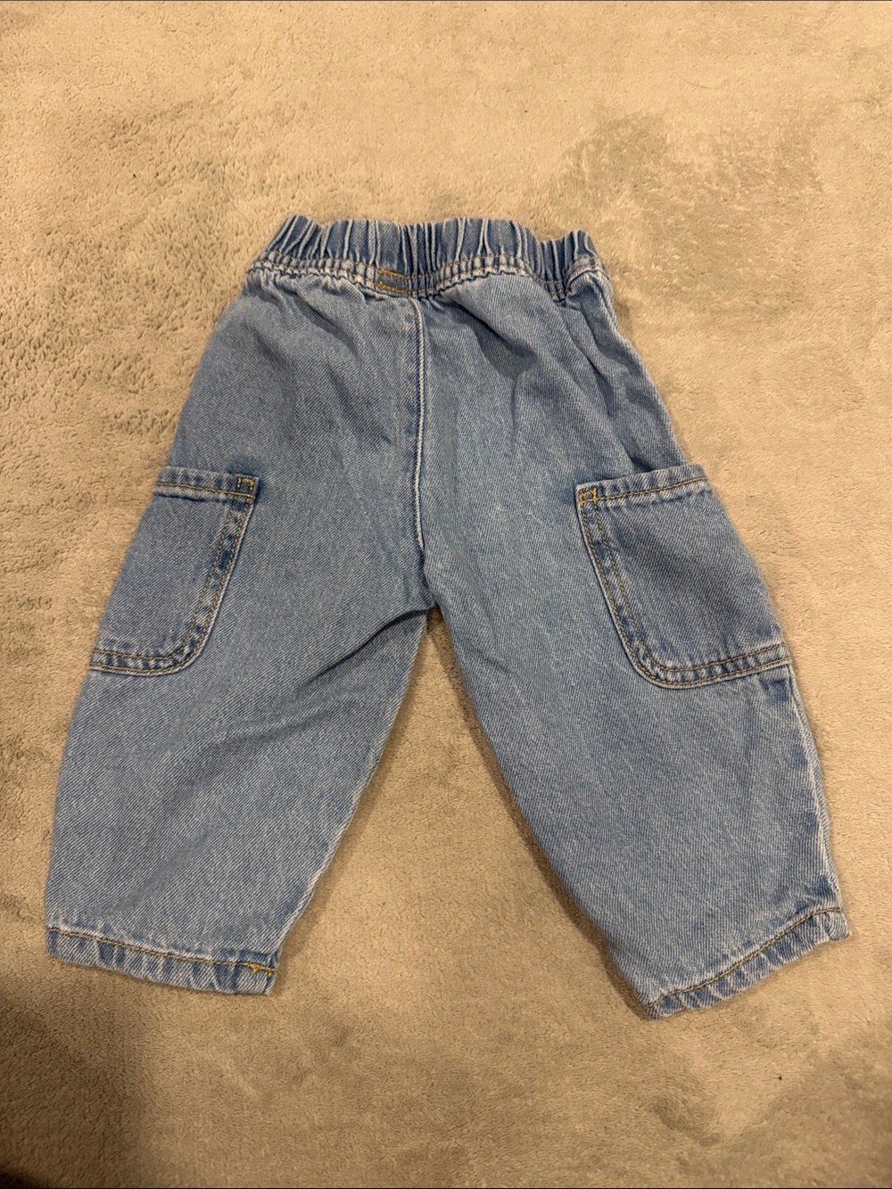 Old Navy Light Blue Denim Cargo Jeans - Picture 3 of 3
